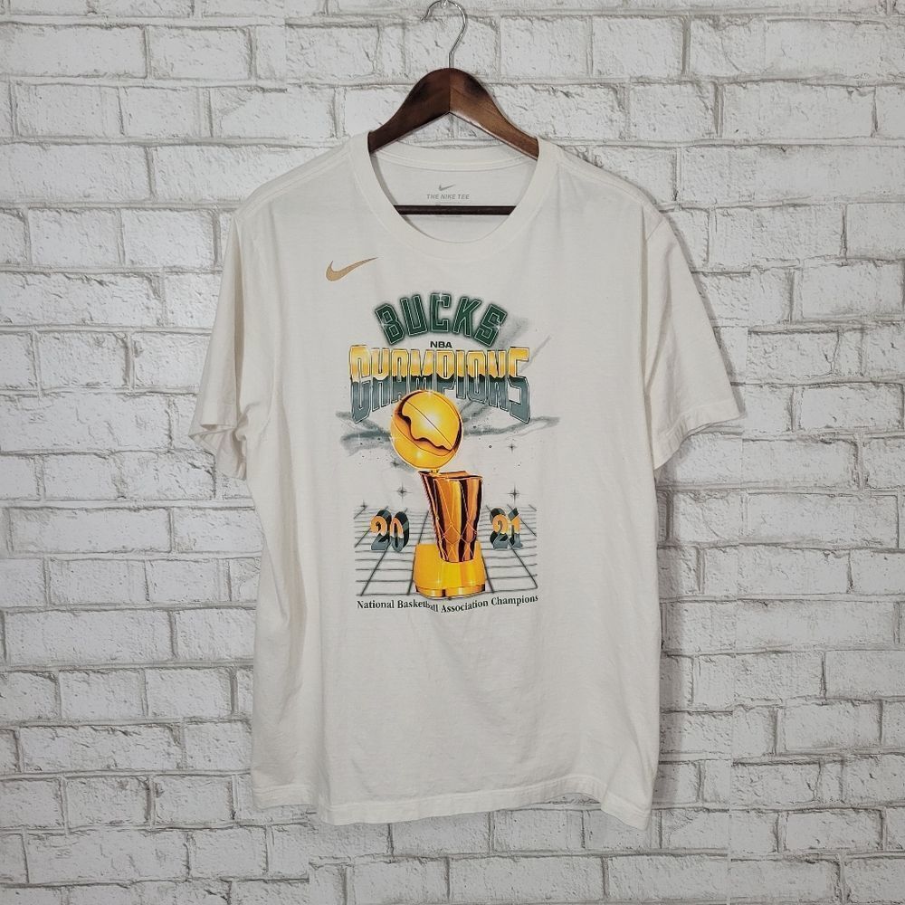 NIKE Bucks 2021 Champion tee